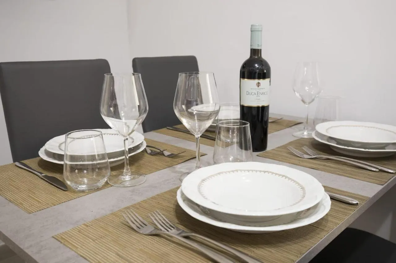 Residenza Barone Appartamento Turistico Palermo 0*,  Italy